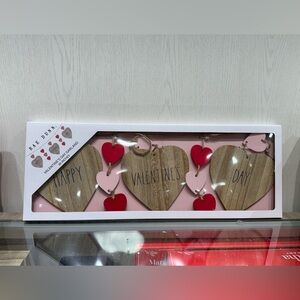 NWT Rae Dunn 36” Valentine's Day Heart/Love Garland Pink/Red Heart Shaped